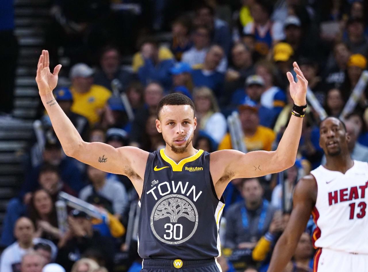 对手致意 对手致意